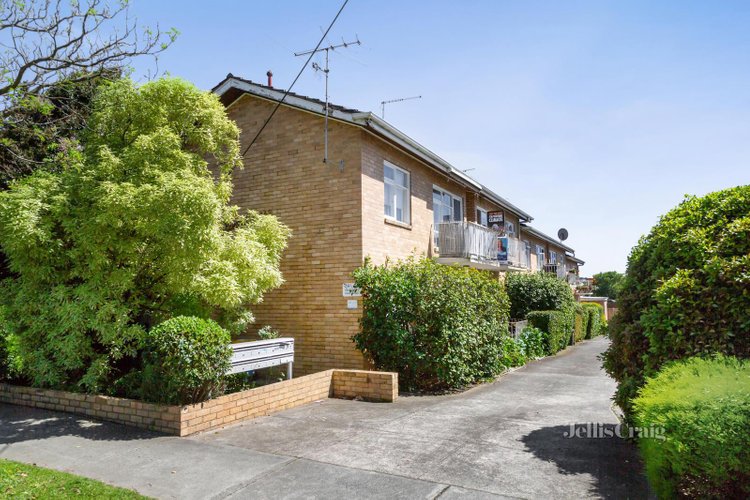 2 319 Riversdale Road Hawthorn East 3123