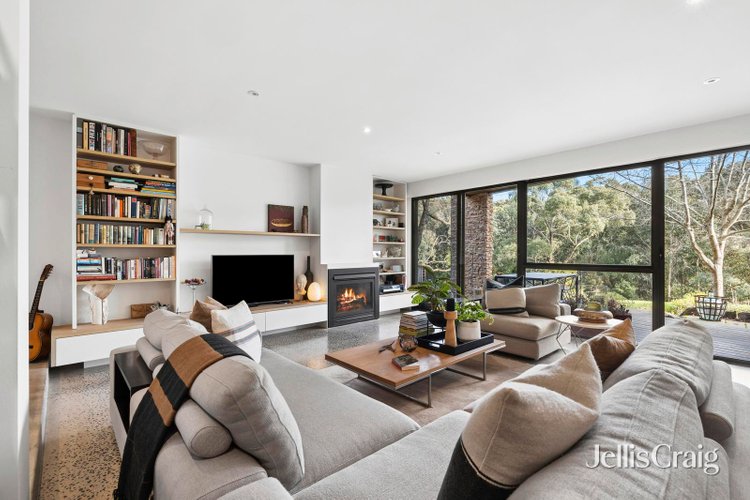 2 32 King Street Daylesford 3460