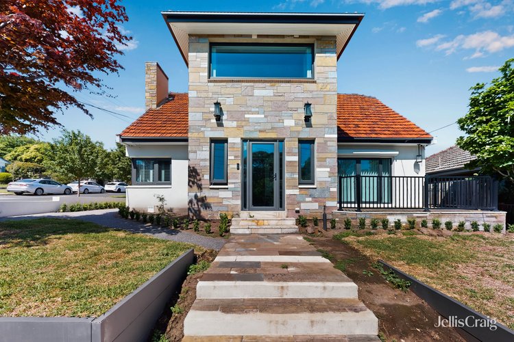 232 Napier Street  Strathmore 3041