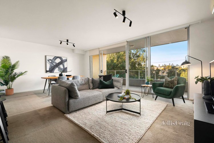 23 2 Saltriver Place Footscray 3011