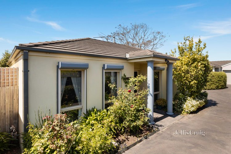2 32 Vale Street Mornington 3931