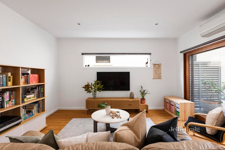 2 322 St Georges Road Fitzroy North 3068