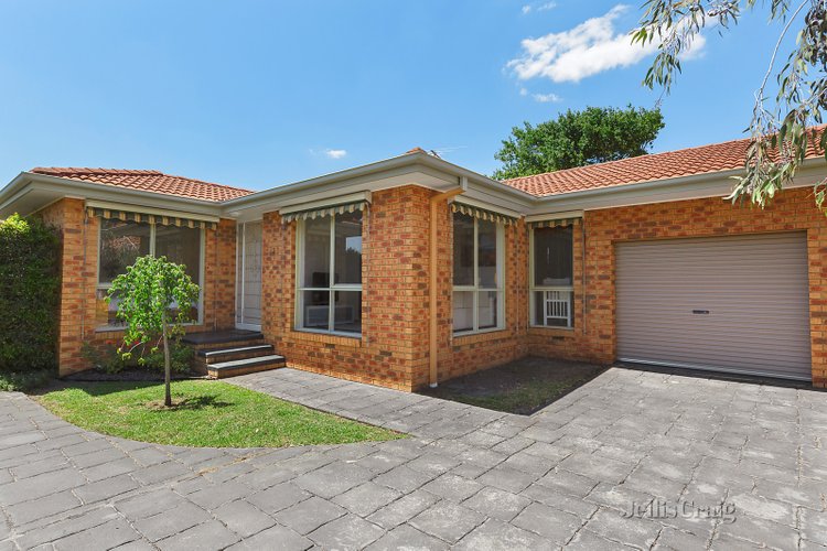 2/33 Railway Parade Murrumbeena 3163