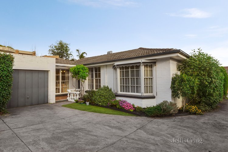 2/33 Riversdale Road Hawthorn 3122