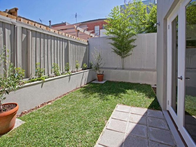 2/33 Spring Street, Geelong West