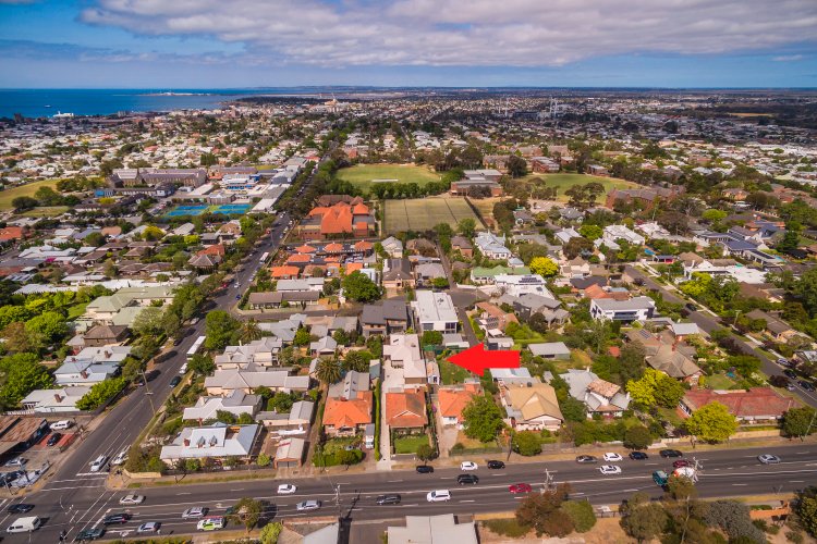 2/332 Shannon Avenue, Newtown