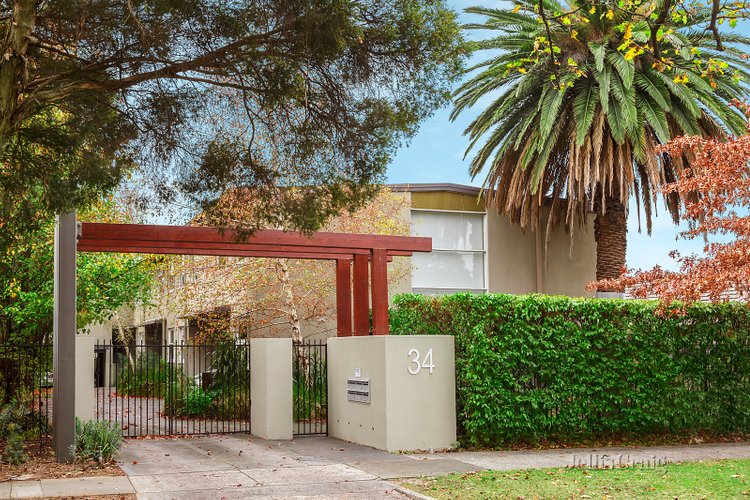 2/34 Alma Road Camberwell 3124