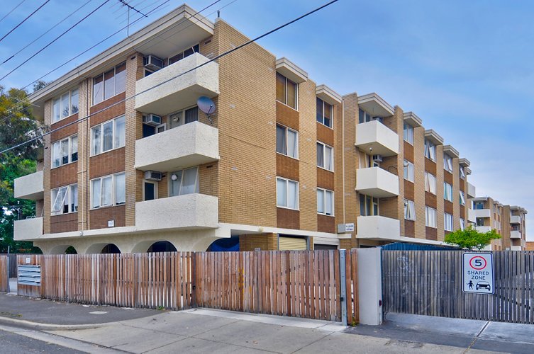 23/45 DeCarle Street Brunswick 3056