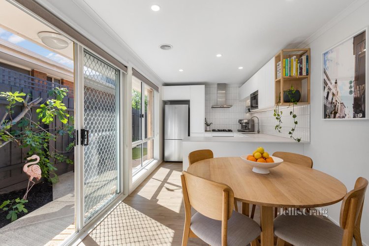 2 35 Elizabeth Street Bentleigh East 3165