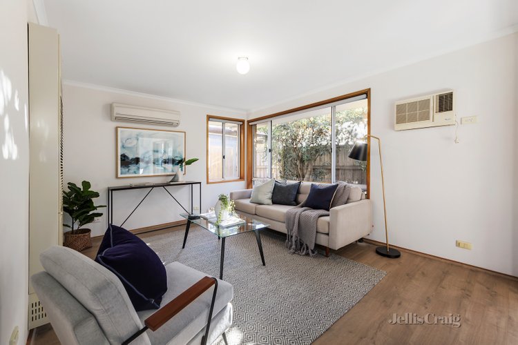 2/35 Elizabeth Street Bentleigh East 3165
