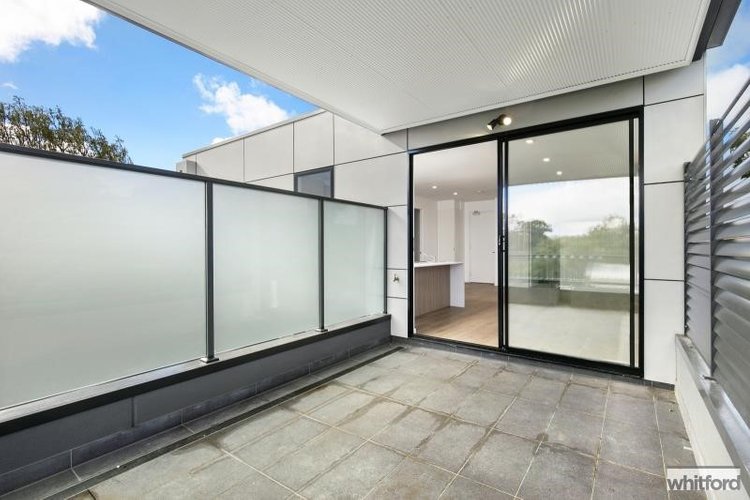 2/357 Pakington Street, Newtown