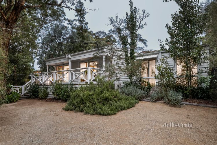 236 Old Eltham Road Lower Plenty 3093
