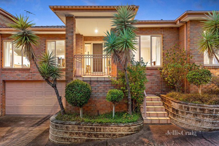 2 360 Doncaster Road Balwyn North 3104