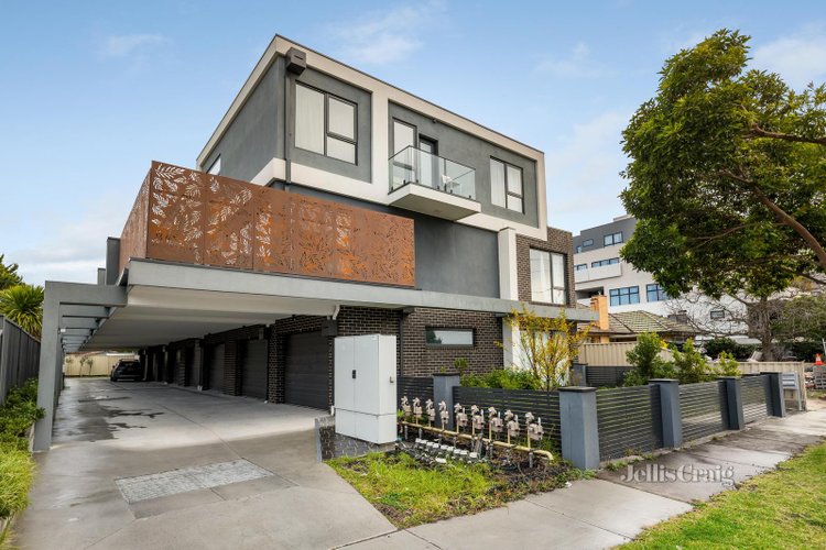 2 368 Burwood Highway Burwood 3125