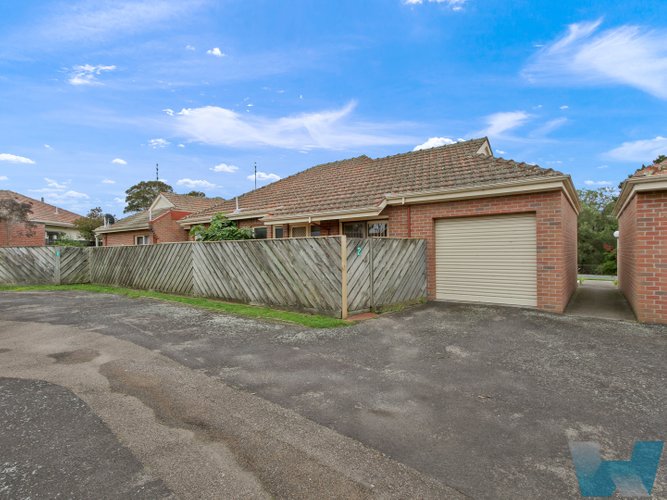 2/37 Riverine Street, Bairnsdale