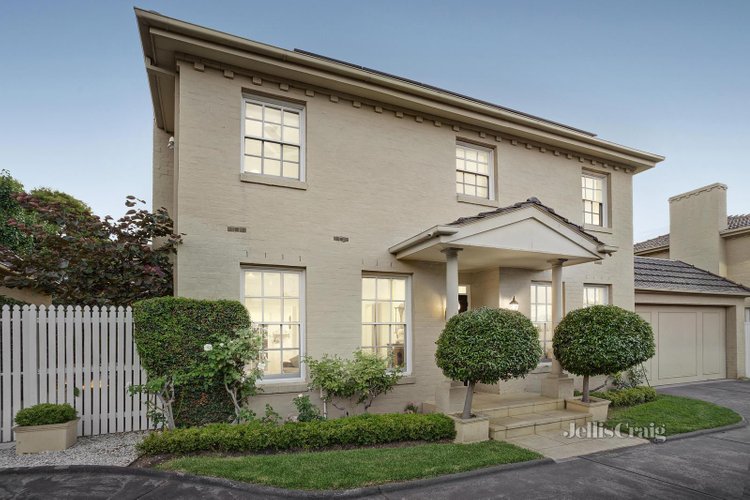 2 37 Scott Grove Glen Iris 3146