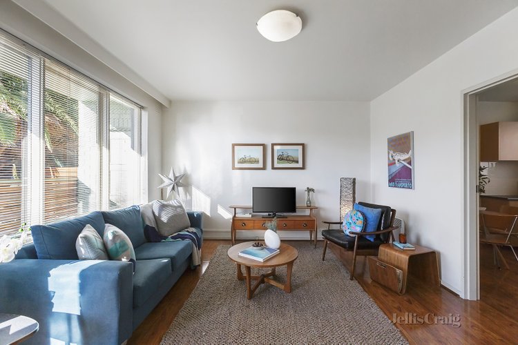 2/38 Woolton Avenue Thornbury 3071