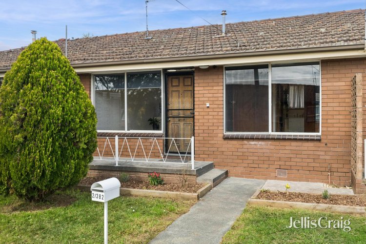 2 382 Forest Street Wendouree 3355