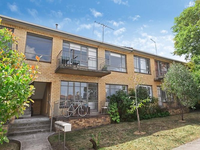 2 384 Auburn Road Hawthorn 3122