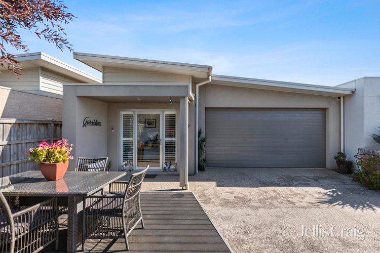2 39 Powell Street West  Ocean Grove 3226