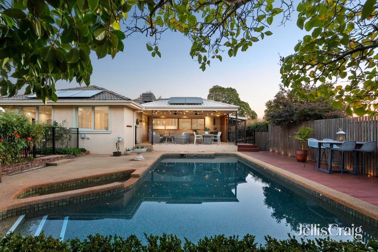 24 Avalon Street Mooroolbark 3138