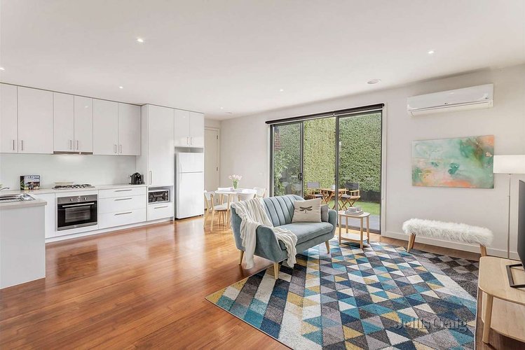 2/4 Avon Street Moorabbin 3189