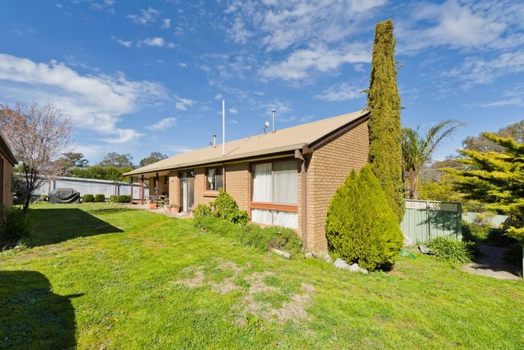24 Barker Street Harcourt 3453