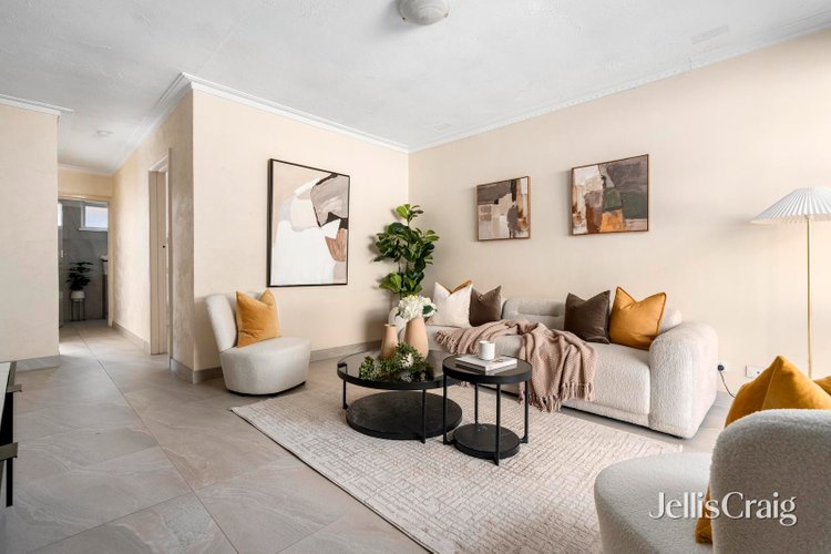 2 4 Batten Street Glen Waverley 3150
