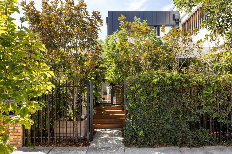 2 4 Beavers Road Northcote 3070