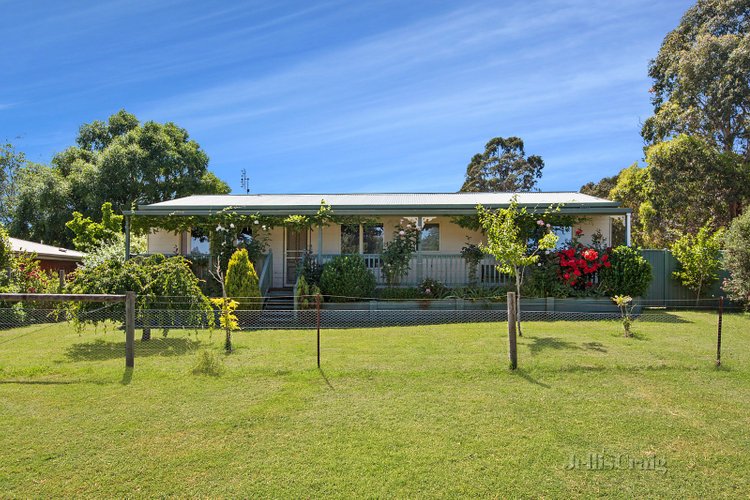 24 Bowen Street Trentham 3458