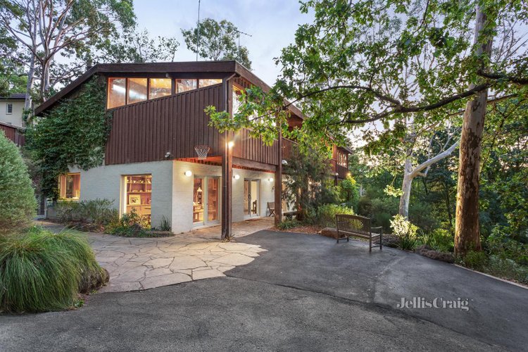 24 Bradleys Lane North Warrandyte 3113