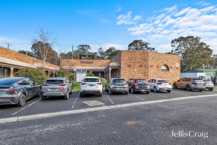 2 4 Brisbane Street Eltham 3095
