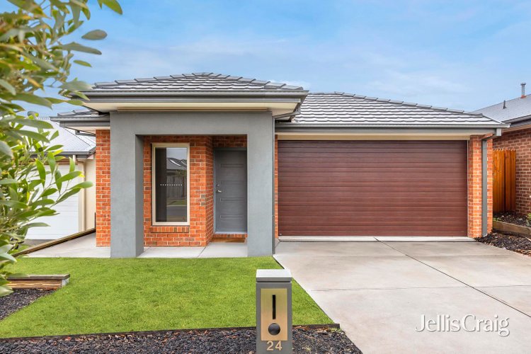 24 Cinque Terrace Curlewis 3222