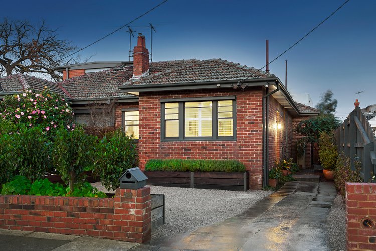 24 Cummins Grove Malvern 3144