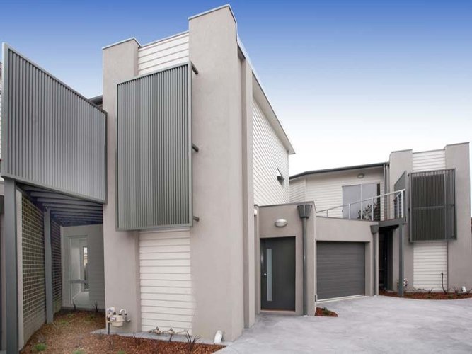 2 4 Dora Avenue Blackburn 3130