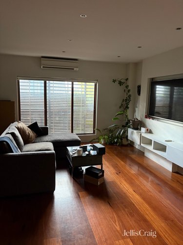 2/4 Garryowen Lane Fitzroy 3065