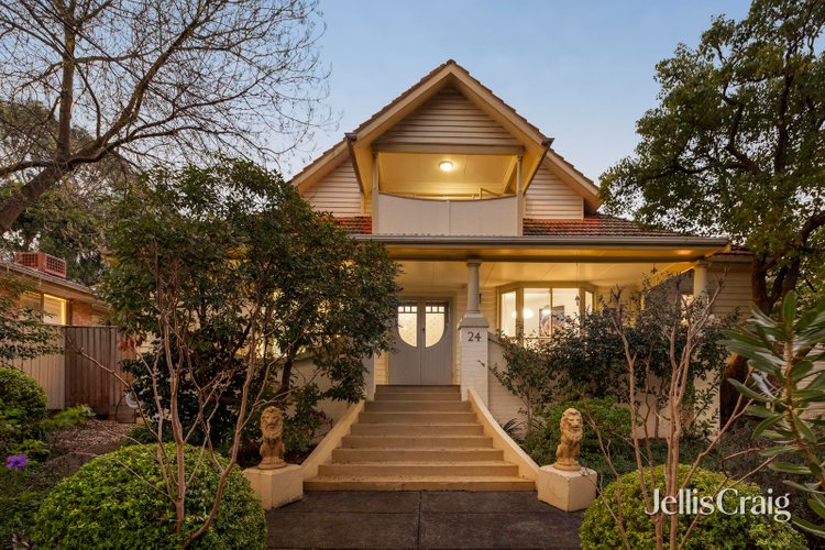 24 Gladstone Road Briar Hill 3088