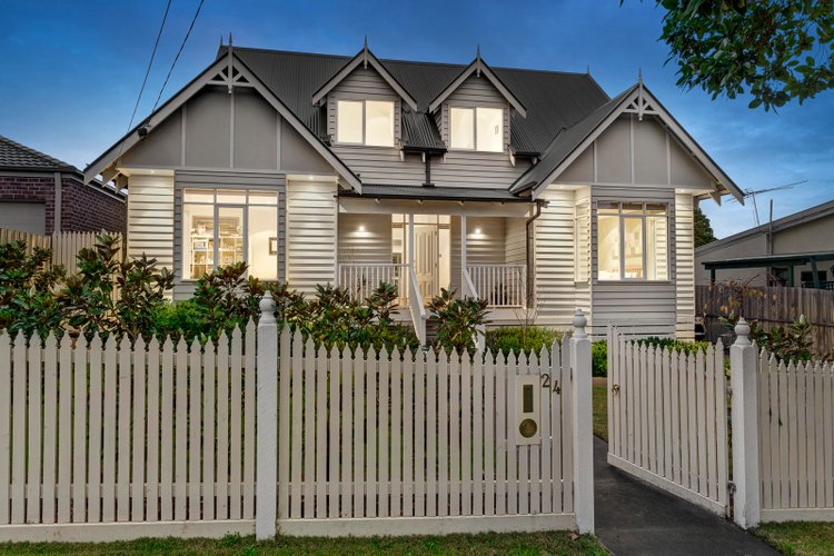 24 Glenview Road Doncaster East 3109