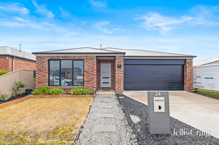 24 Honour Avenue  Winter Valley 3358