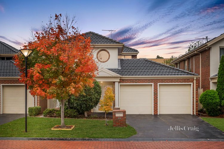 24 Jade Circuit Burwood East 3151