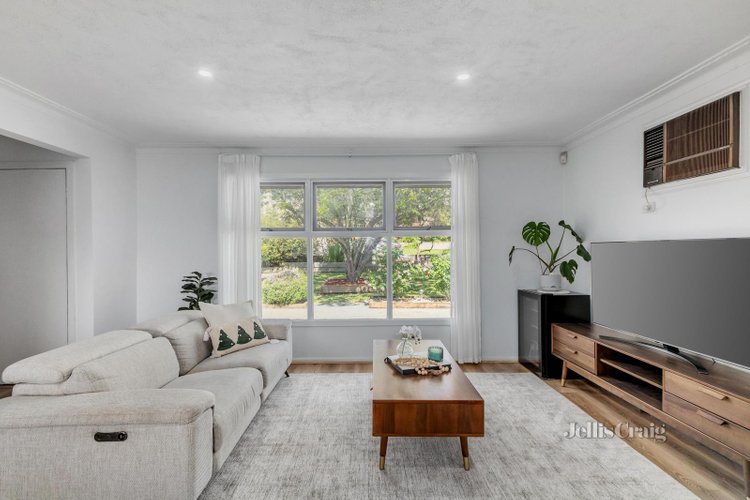 24 Johnston Street Burwood 3125