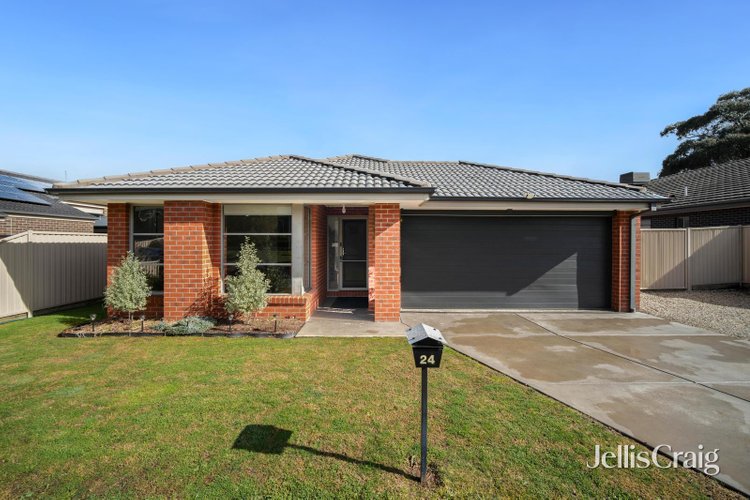 24 Kirby Avenue Canadian 3350
