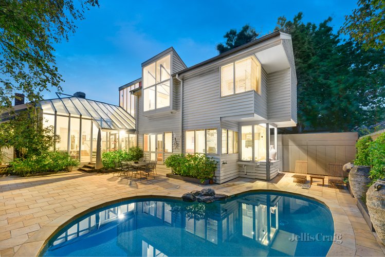 24 Lofts Avenue Kew 3101