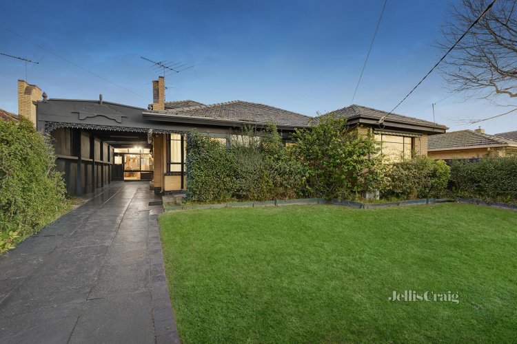 24 Ludwell Crescent Bentleigh East 3165