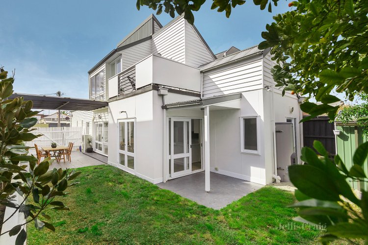 24 Peers Street Richmond 3121