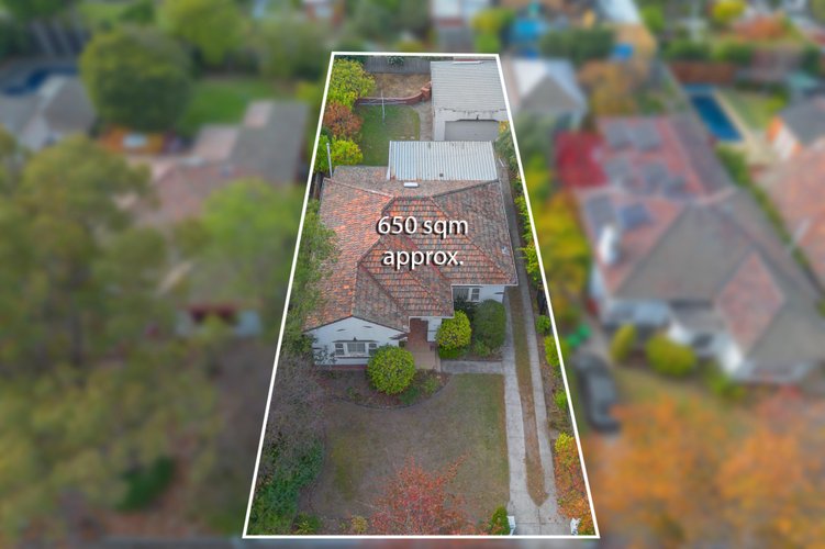 24 Ramsay Avenue  Kew East 3102