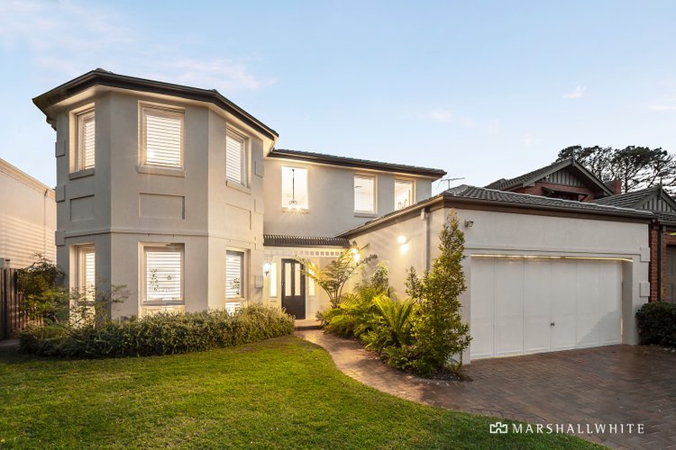 24 Regent Court