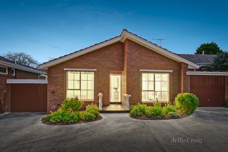2/4 Seville Street Camberwell 3124