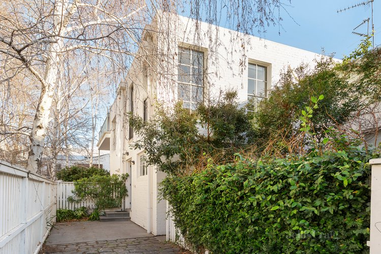 2/4 Tullo Place Richmond 3121