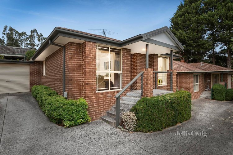 2 4 Vista Drive Chirnside Park 3116